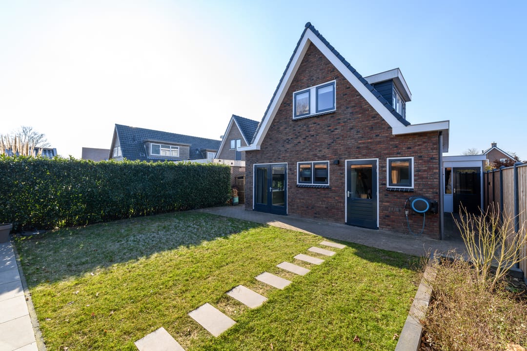 Foto 37 van Lycklamaweg 142