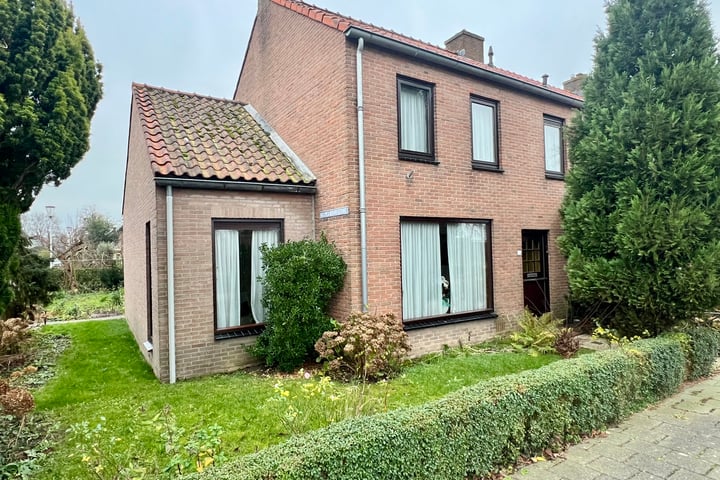 Bekijk foto van Margrietstraat 12