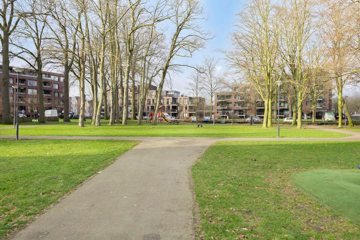 Foto 19 van Leenderweg 43-B