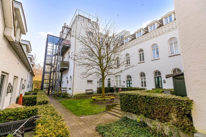 Foto 32 van Orthen 151