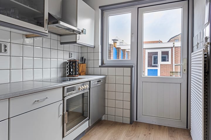 Foto 8 van Azaleastraat 23