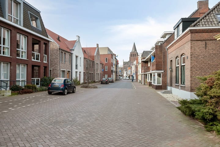 Foto 41 van Steenstraat 4-B