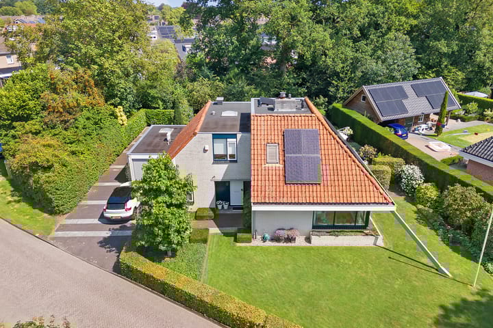 Foto 1 van Gentiaan 16