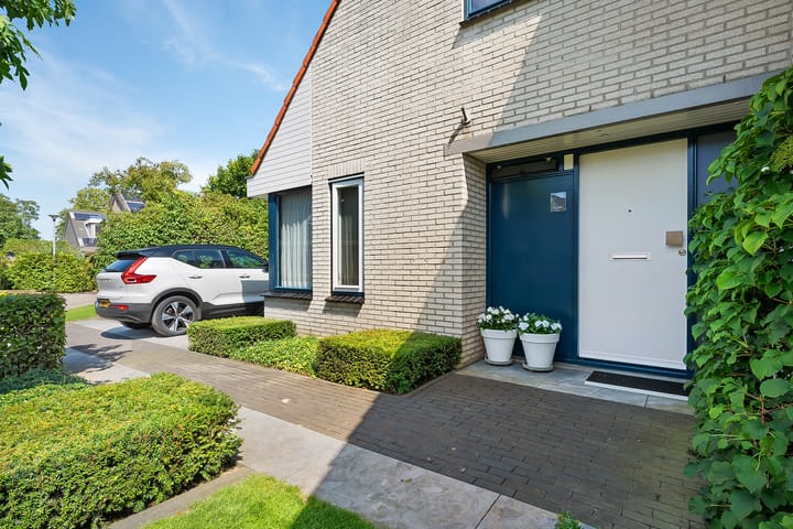 Foto 10 van Gentiaan 16