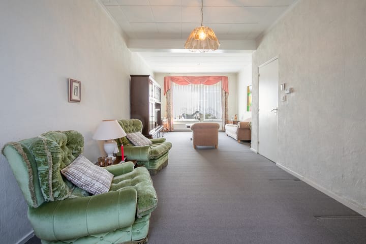 Photo 7 of Heiveldstraat 34