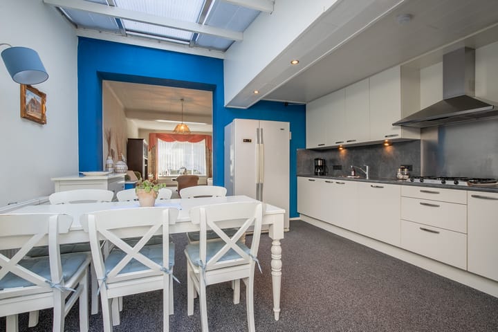 Photo 9 of Heiveldstraat 34