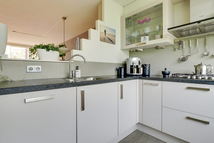 Foto 12 van Westfalen 64