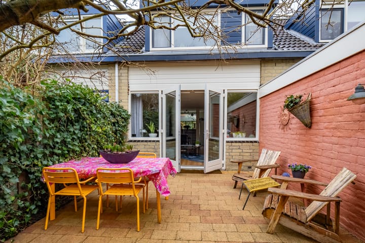 Foto 38 van Westfalen 64