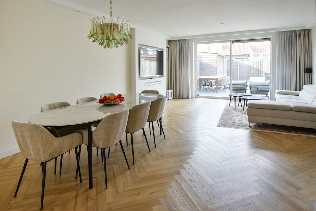 Foto 1 van Gevers van Endegeeststraat 6