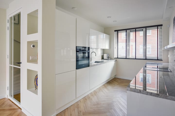 Foto 5 van Gevers van Endegeeststraat 6