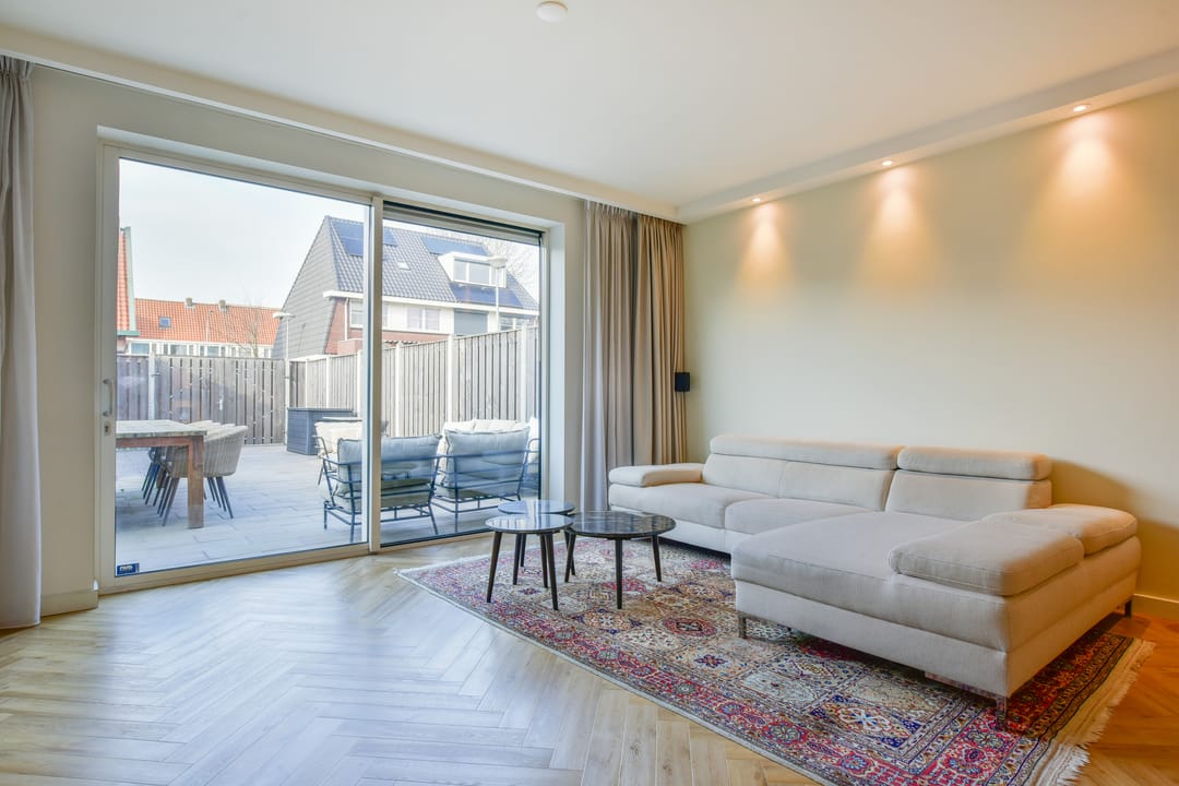 Foto 7 van Gevers van Endegeeststraat 6