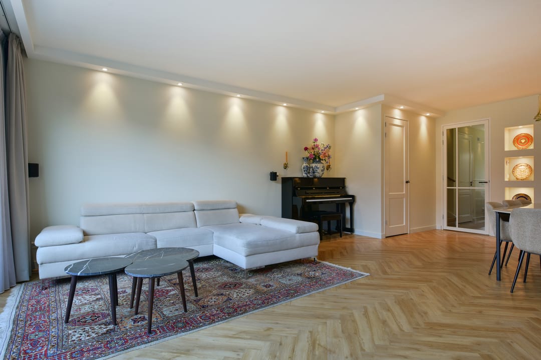 Foto 8 van Gevers van Endegeeststraat 6