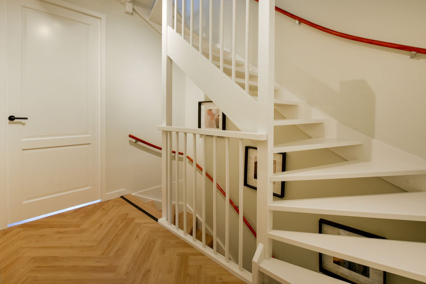 Foto 19 van Gevers van Endegeeststraat 6