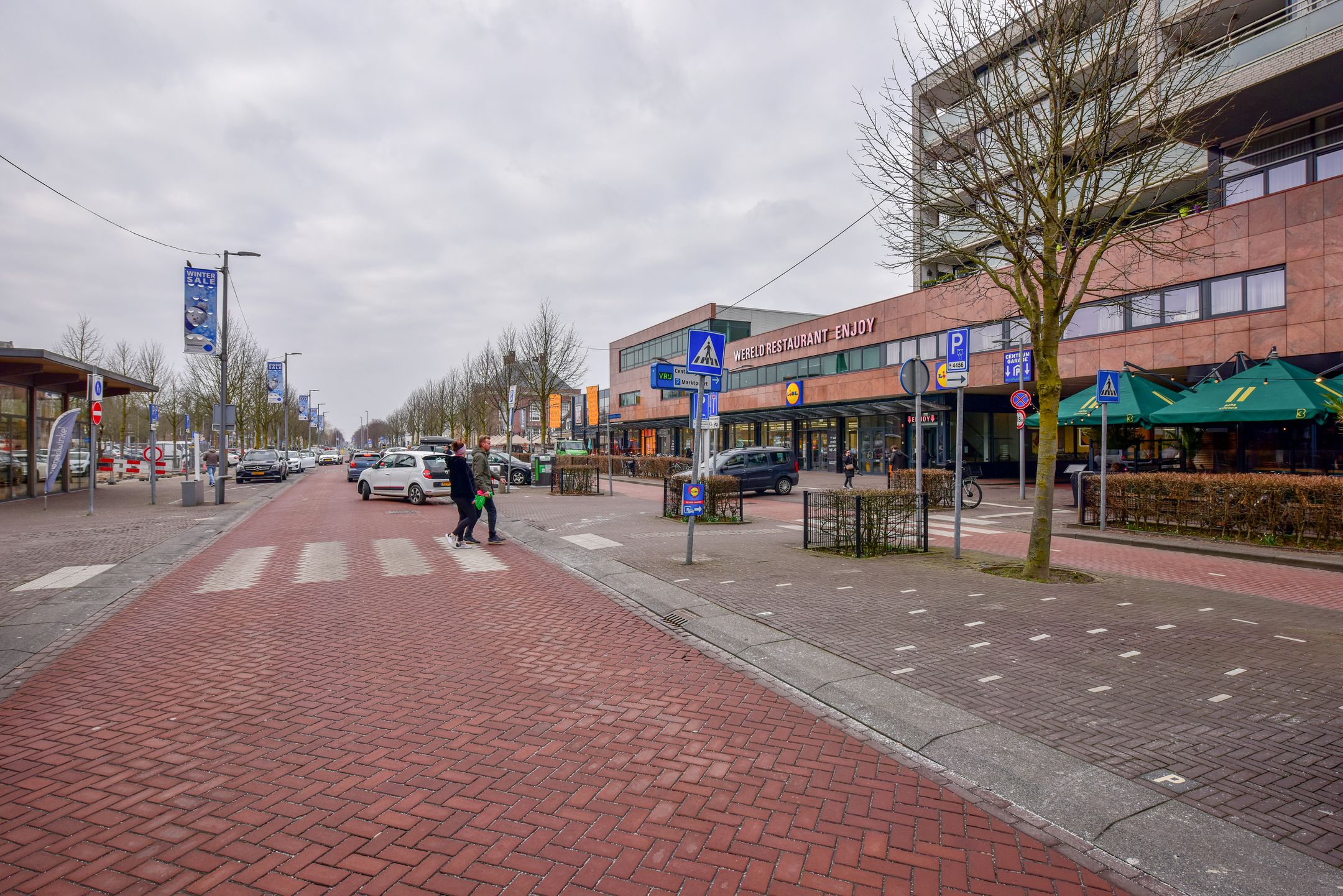 Foto 33 van Gevers van Endegeeststraat 6