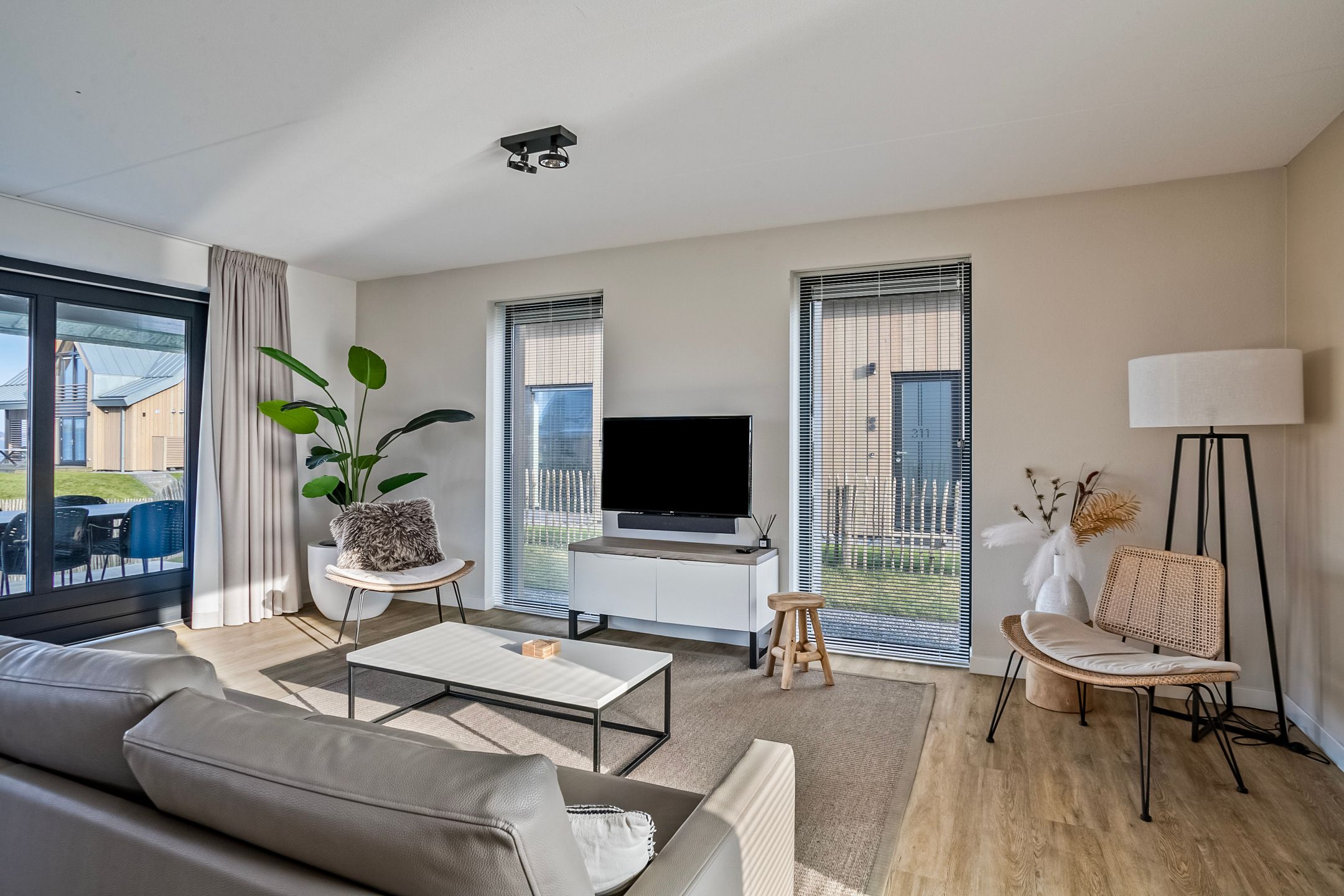 Photo 9 of Oesterdam 309