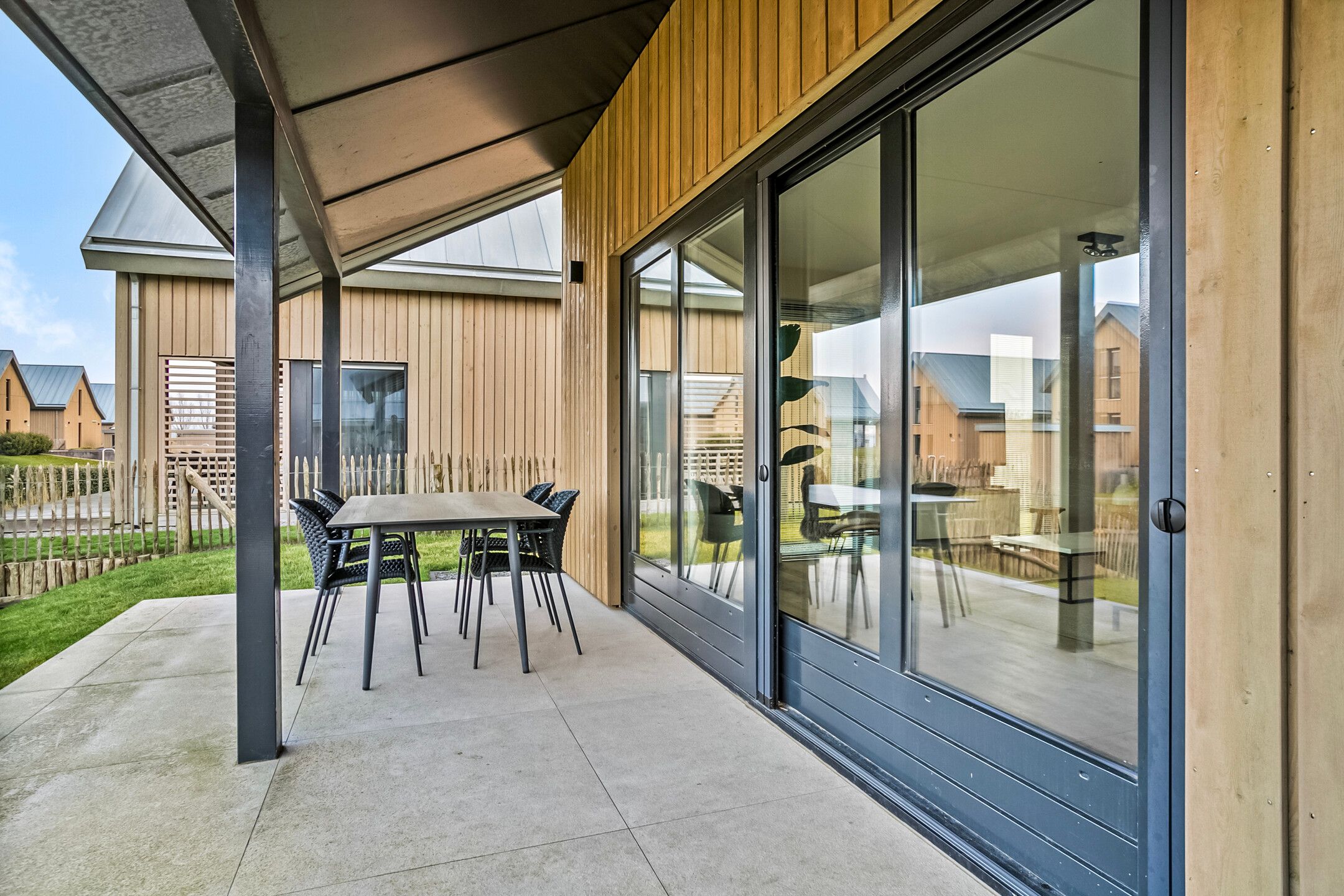 Photo 33 of Oesterdam 309