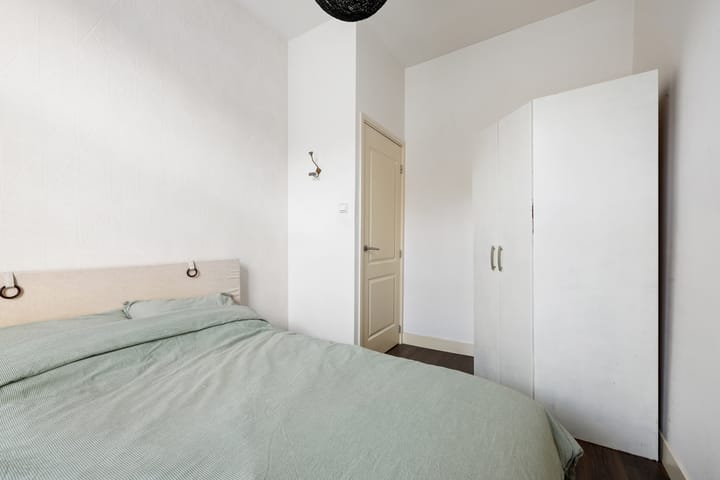 Photo 15 of Philips Willemstraat 24-B01