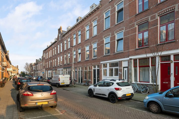 Photo 19 of Philips Willemstraat 24-B01