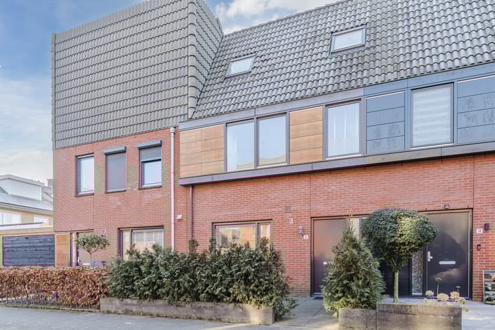 Photo 1 of Renate Rubinsteinlaan 16