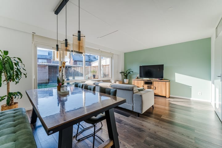 Photo 7 of Renate Rubinsteinlaan 16