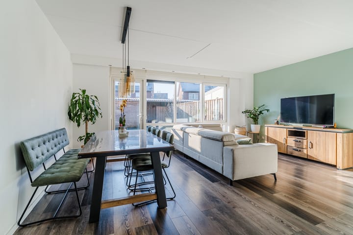 Photo 8 of Renate Rubinsteinlaan 16