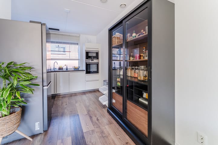 Photo 9 of Renate Rubinsteinlaan 16