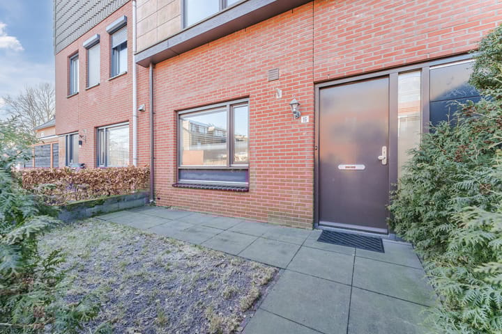 Photo 36 of Renate Rubinsteinlaan 16