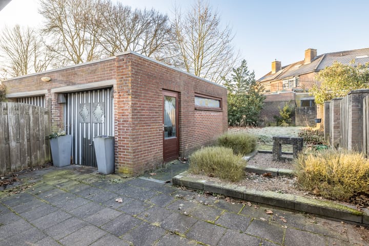 Photo 2 of Heerlerweg 132