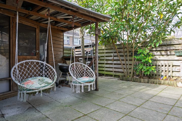 Foto 13 van Cornelis Outshoornstraat 21