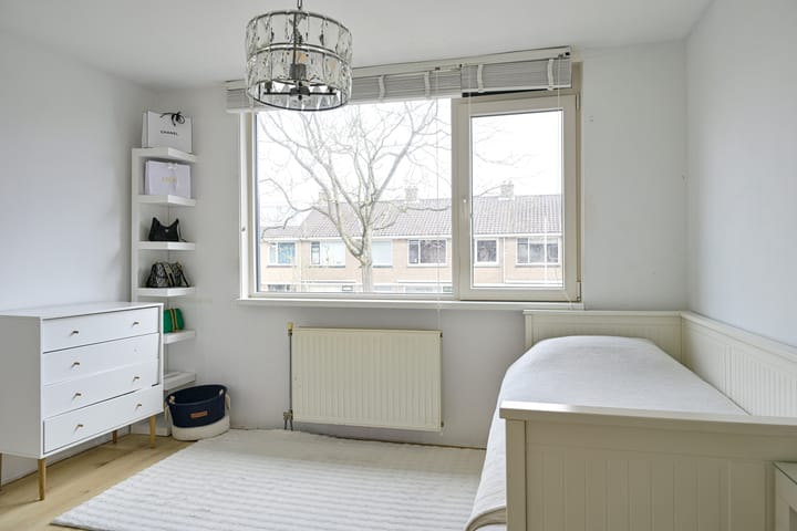 Foto 18 van Cornelis Outshoornstraat 21