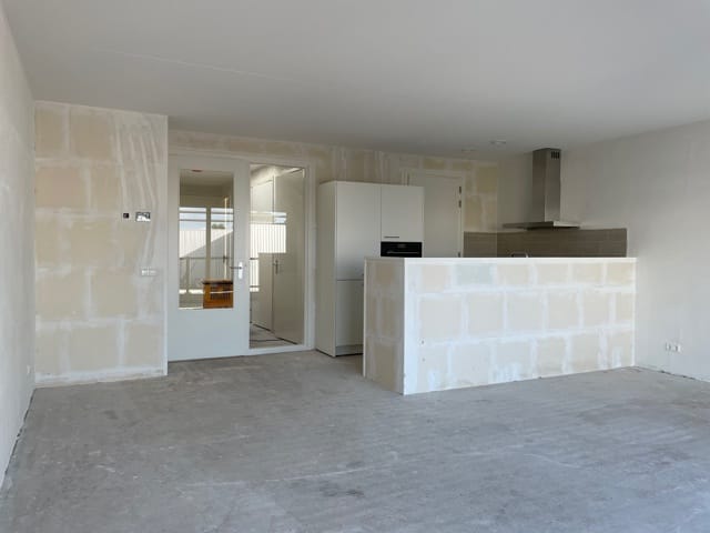 Photo 8 of J.C. van Neckstraat 13