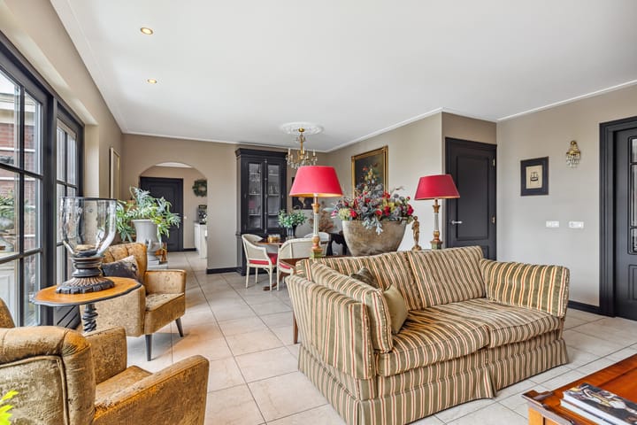 Foto 12 van Molenlaan 46