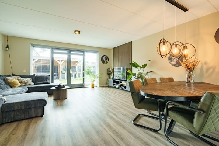 Foto 2 van Prof. Visserlaan 13