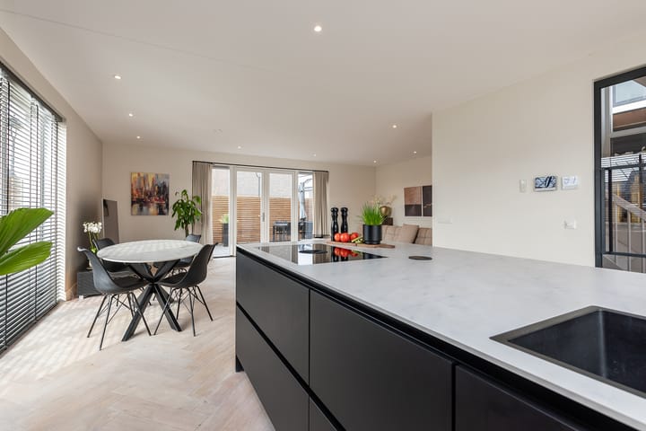 Foto 3 van Nobellaan 43