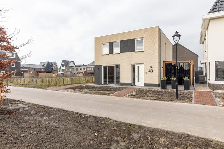 Foto 7 van Nobellaan 43