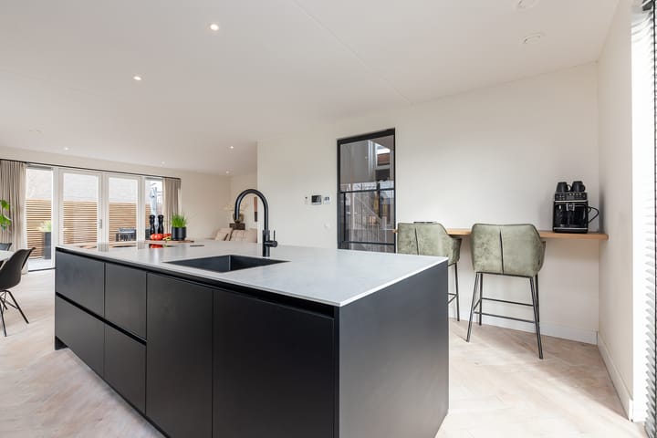 Foto 18 van Nobellaan 43