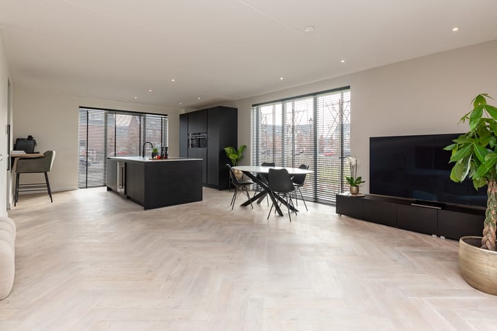 Foto 25 van Nobellaan 43