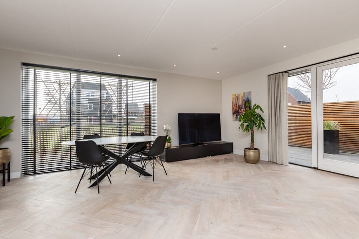 Foto 26 van Nobellaan 43