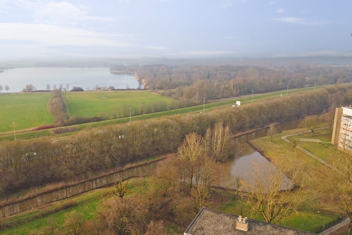 Photo 28 of Kruiskampsingel 429