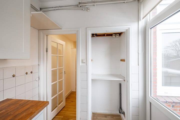 Photo 17 of Rijksstraatweg 185-D