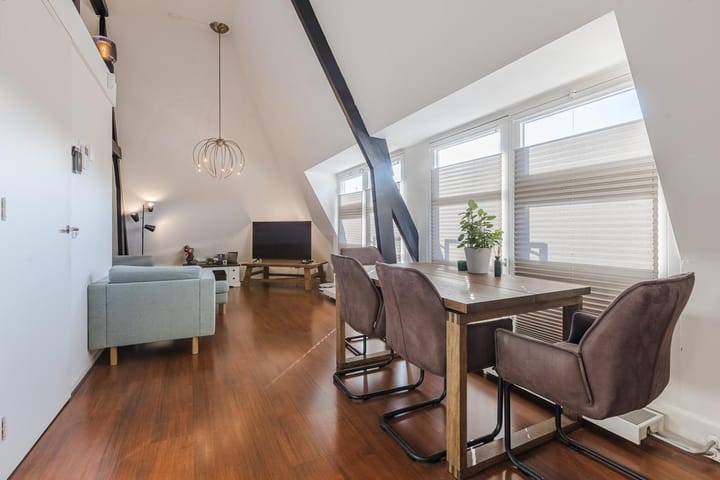 Foto 9 van Loeffstraat 34-D