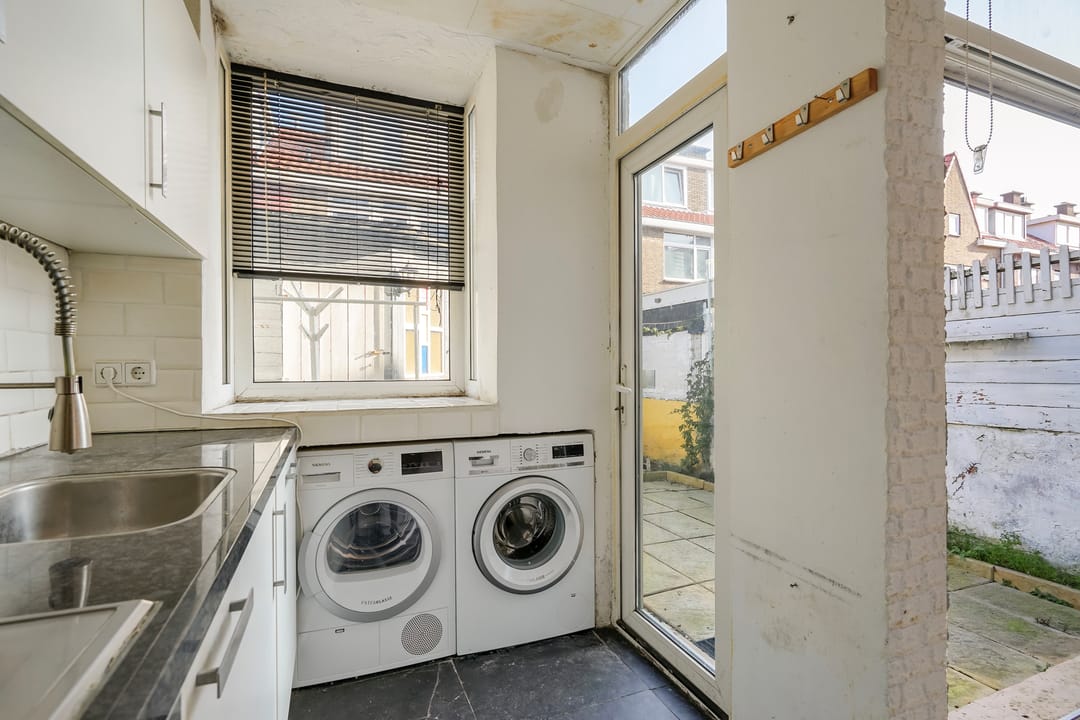 Foto 17 van Boele van Hensbroekstraat 18