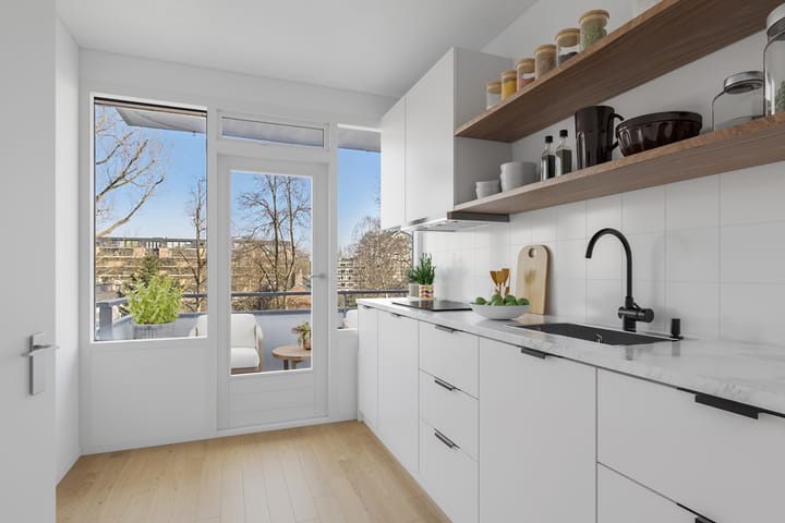 Foto 12 van Van der Helmstraat 444