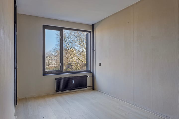 Foto 14 van Van der Helmstraat 444