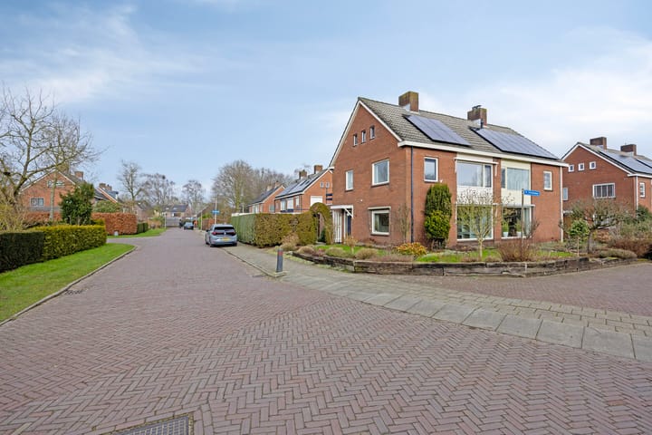 Foto 2 van Prinses Margrietweg 2