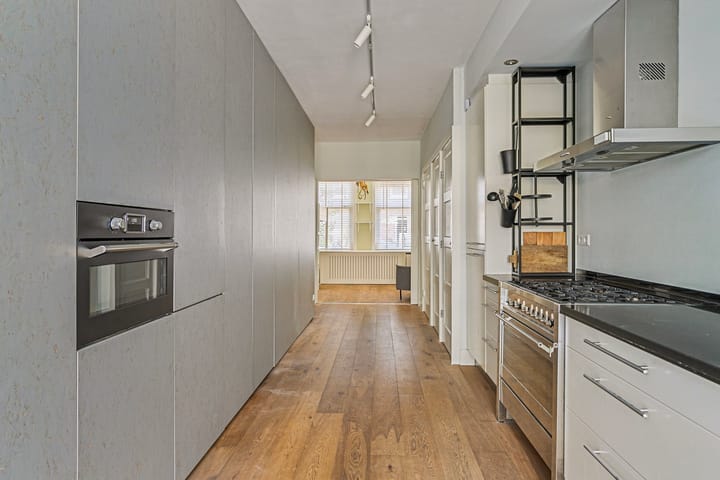 Foto 3 van Orteliusstraat 32-H