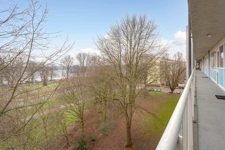 Foto 26 van S. F. van Ossstraat 172