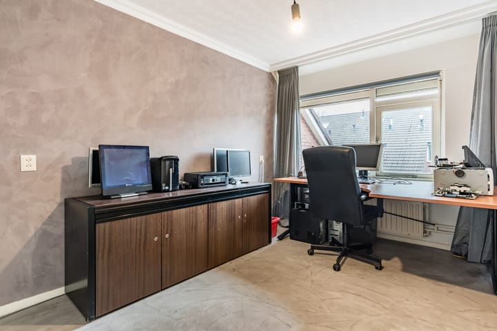 Photo 18 of Webbinkstraat 103