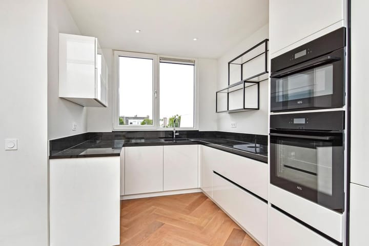 Foto 3 van Van Lansbergestraat 84