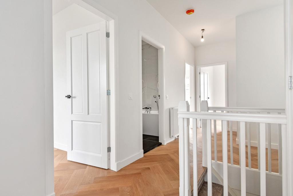 Foto 8 van Van Lansbergestraat 84